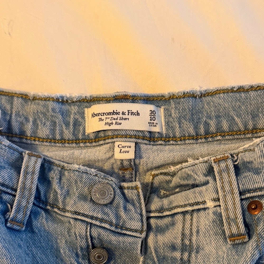 Abercrombie & Fitch Light Blue Denim Button-Fly Shorts - Picture 2 of 2